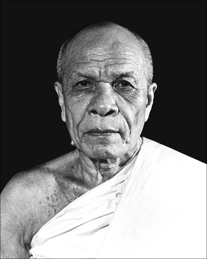 Portrait of Phramongkolthepmuni (Luang Pu Sodh Candasaro), the Master of Inner Enlightenment